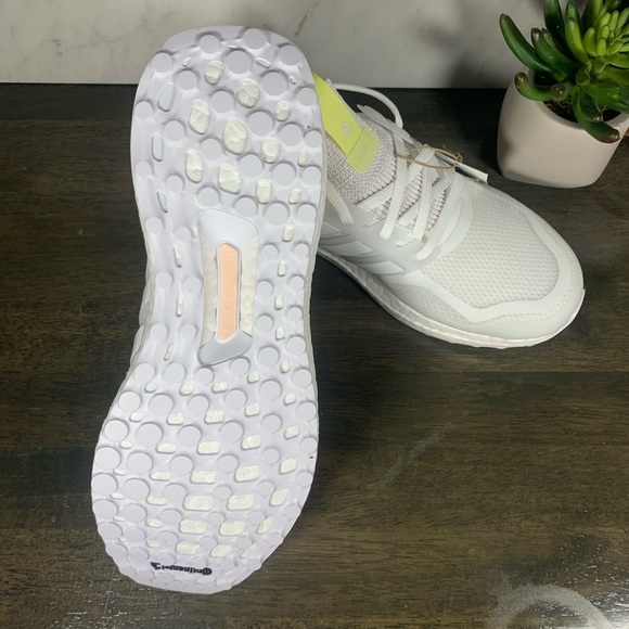 adidas UltraBOOST Mono White Peach Tint - Picture 9 of 9